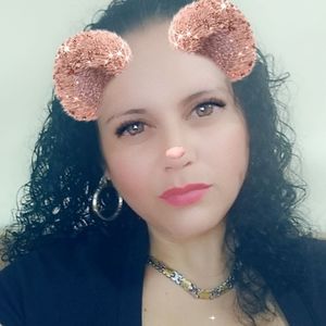 Meet your Posher, Rosa julia